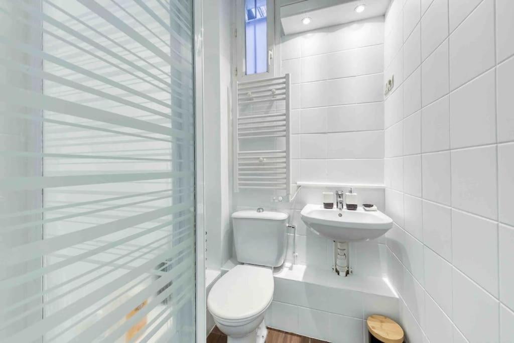 Paris Gentilly Appartement Tout Equipe - Rer B Buitenkant foto